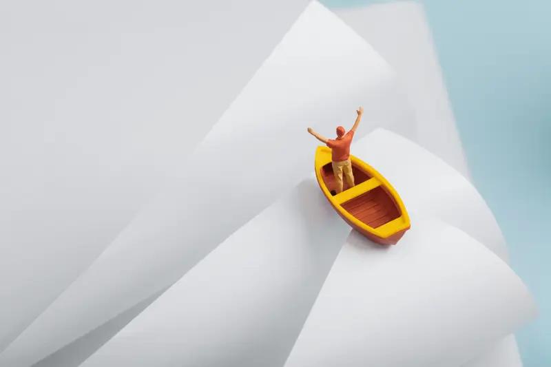 紧握规则之舵，驶向创作巅峰，在创作的茫茫大海中，我们是怀揣梦想的船长，驾驶着创作