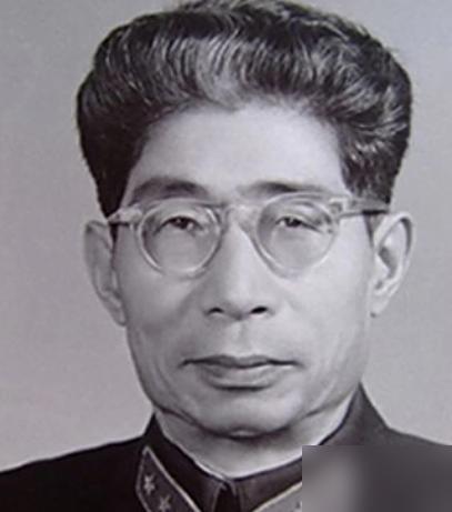 1967年，许世友到北京开会，一开国上将笑着和他打招呼，他理都不理，对方只能尴尬