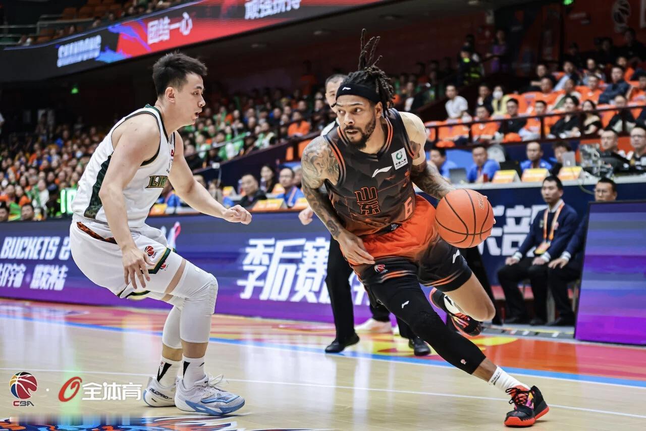 乔云萍来了，郭士强来了，在济南的山东省体育中心体育场即山东高速大球馆，67：77