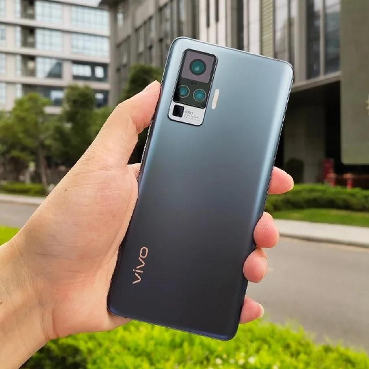 当年vivo出的视频防抖神机，vivoX50Pro，还有人在用这台机子嘛？[