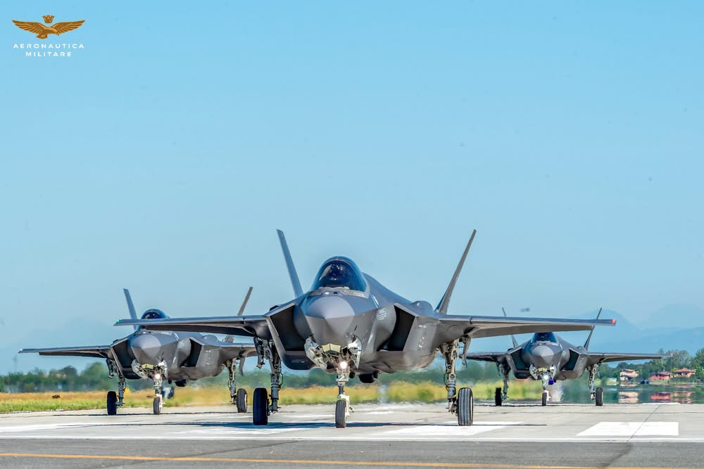 【板载球】今日球电意大利空军“红色恶魔”第154飞行大队F-35A战斗机垂尾旭