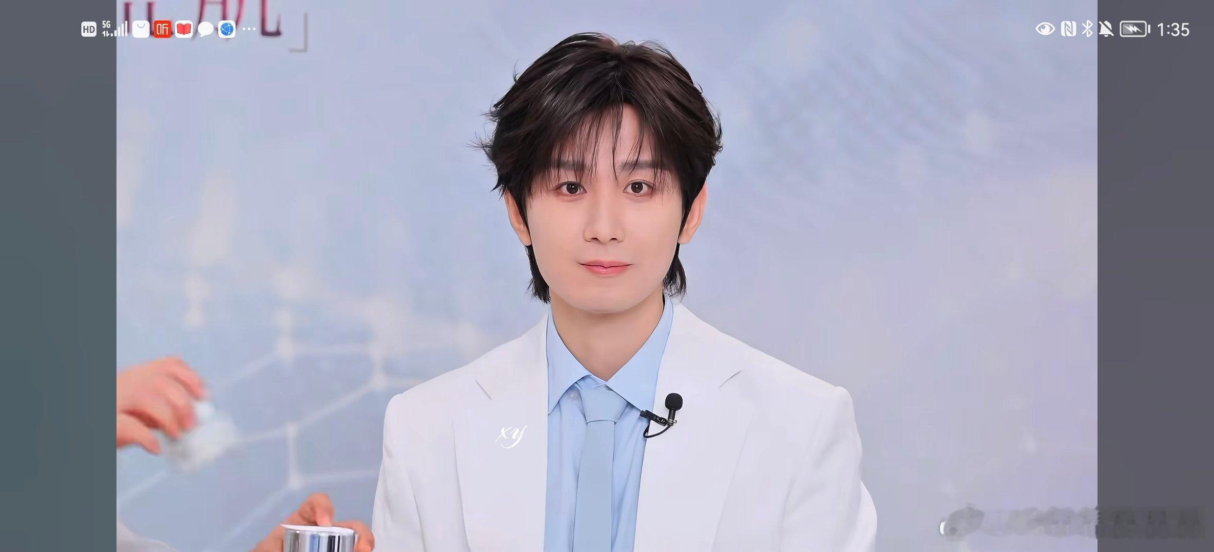 有人还在卖萌装小咪大爷，你快四十了！