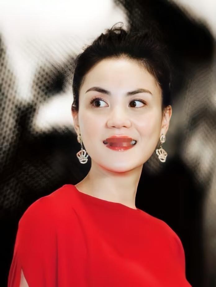 资本大佬为什么都盯着王菲？原因很简单不是她有多好的资源，有多漂亮，而是她这个
