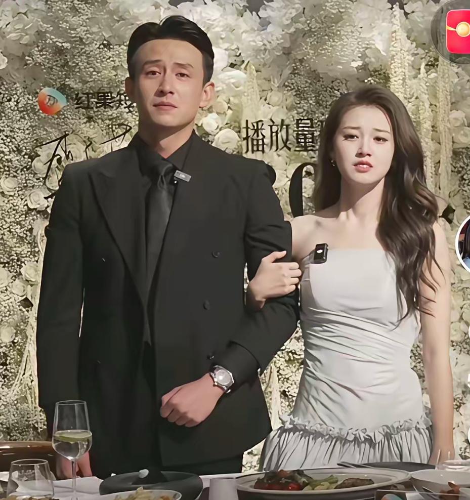 果然还是男人最懂男人！问哥们刘萧旭在《盛夏芬德拉》见面会上的表现正不正常，他一句