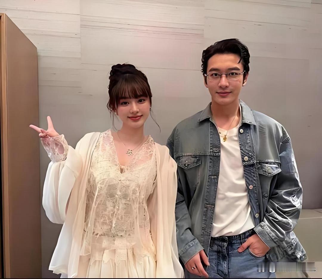 郭富城和方媛差了22岁，我还能接受；吴奇隆和刘诗诗差17岁，我也勉强能忍。可最让我破防的，是黄晓明和