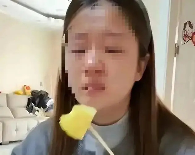 【女子买200元水果被辱骂引产为剧本】女子回应发视频称买200元水果被辱骂
