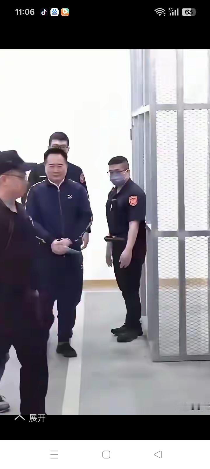 缺失了批评的社会，一定不是一个健康的社会。就像洛克所言：人最低的自由，是能够