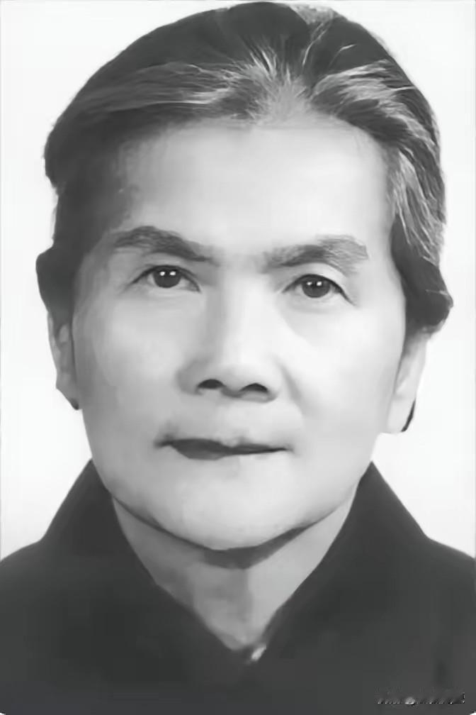 她曾是中华苏维埃权力核心的唯一女性，却蒙冤入狱25年，74岁终获平反她曾是中