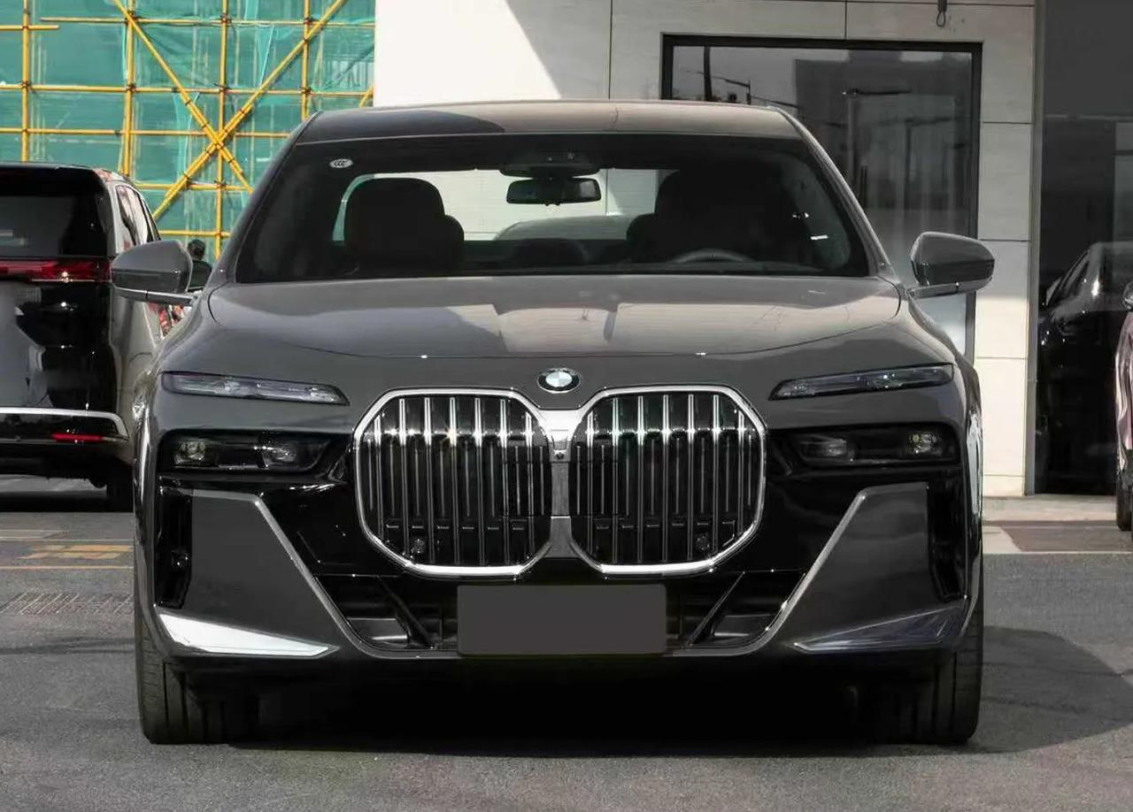 91.9万起+终端7折！2026款宝马7系产品力&销量真相2026款宝马7