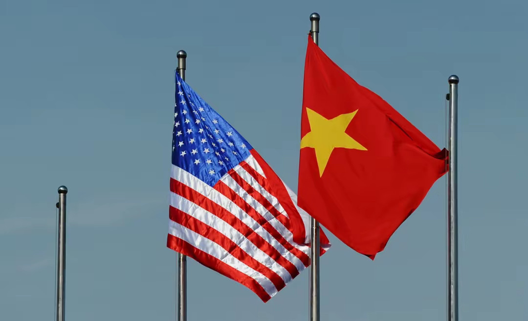 纯耍流氓：越南上下都准备投美，特朗普又改主意了在特朗普单方面发布社交媒体推文