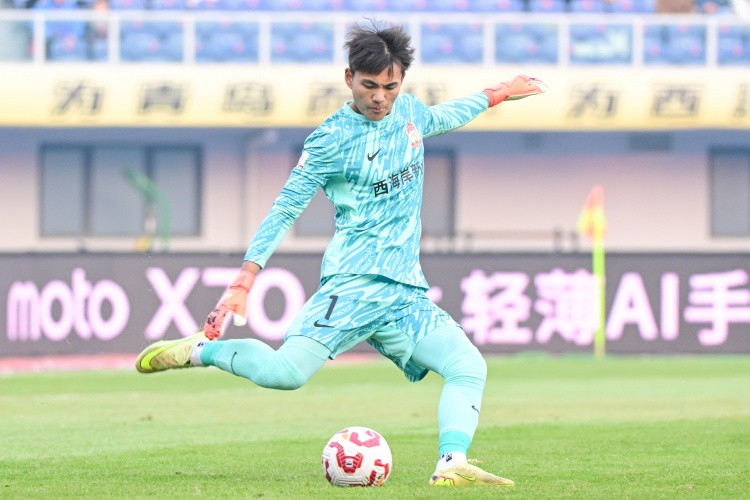 足球报: 李昊+杨希有望为西海岸带来2000万左右收入 缓解资金困境