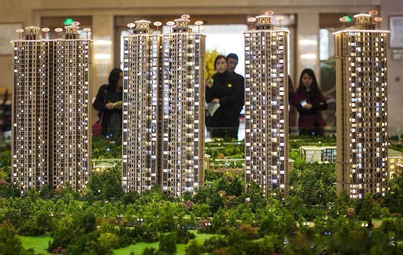 佛山楼市现在还在下跌。佛山楼市从11月3日到11月24日。佛山楼市的待售二手