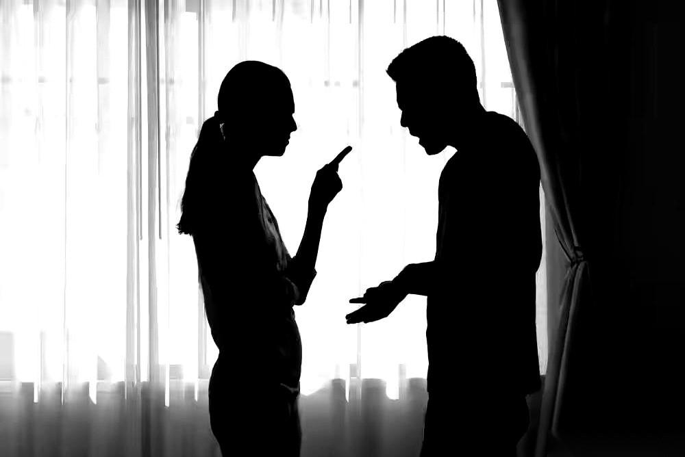 就因为还了一巴掌，老公被判了六个月。魔幻不？她先动的手，结果他进了班房。很