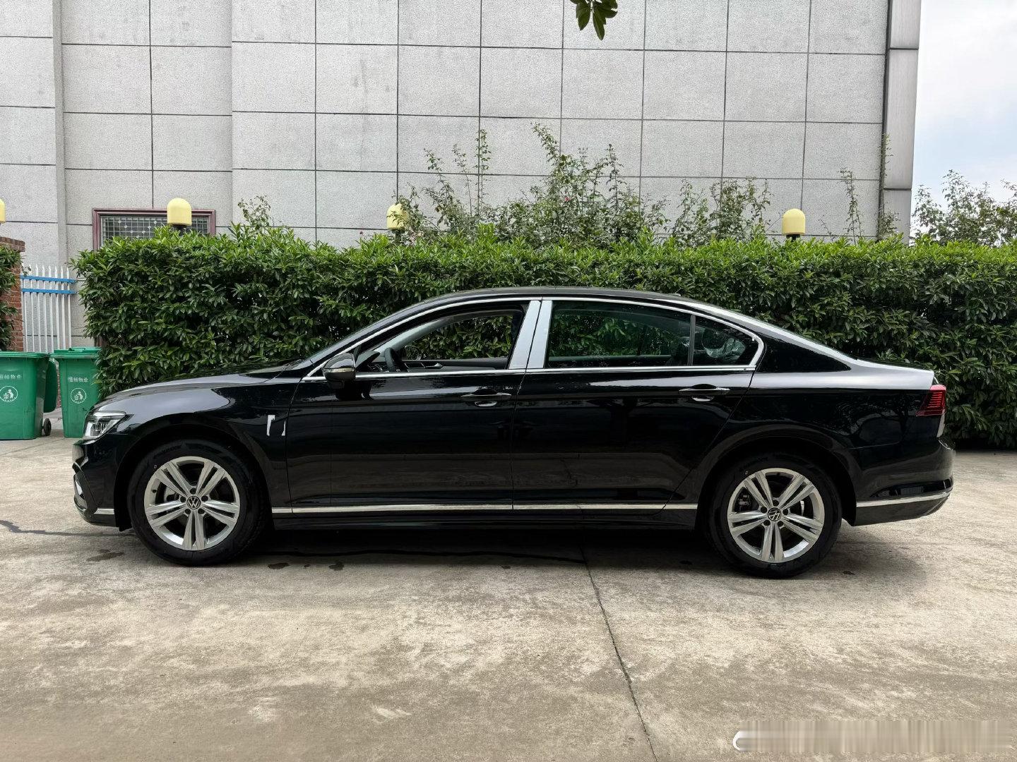 🚘2025款众享款280TSIDSG舒适型一汽.大众迈腾指导价：17.49万包牌.包税.送交强险全