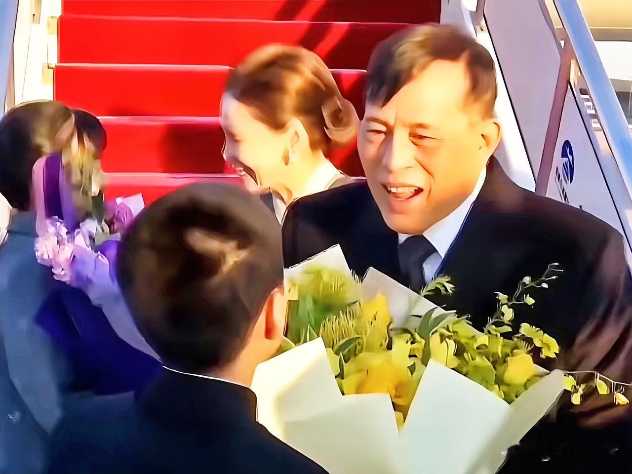 泰国国王哇集拉隆功访华，来的时机不可谓不微妙。恰逢南海暗流涌动与美国区域影响力重