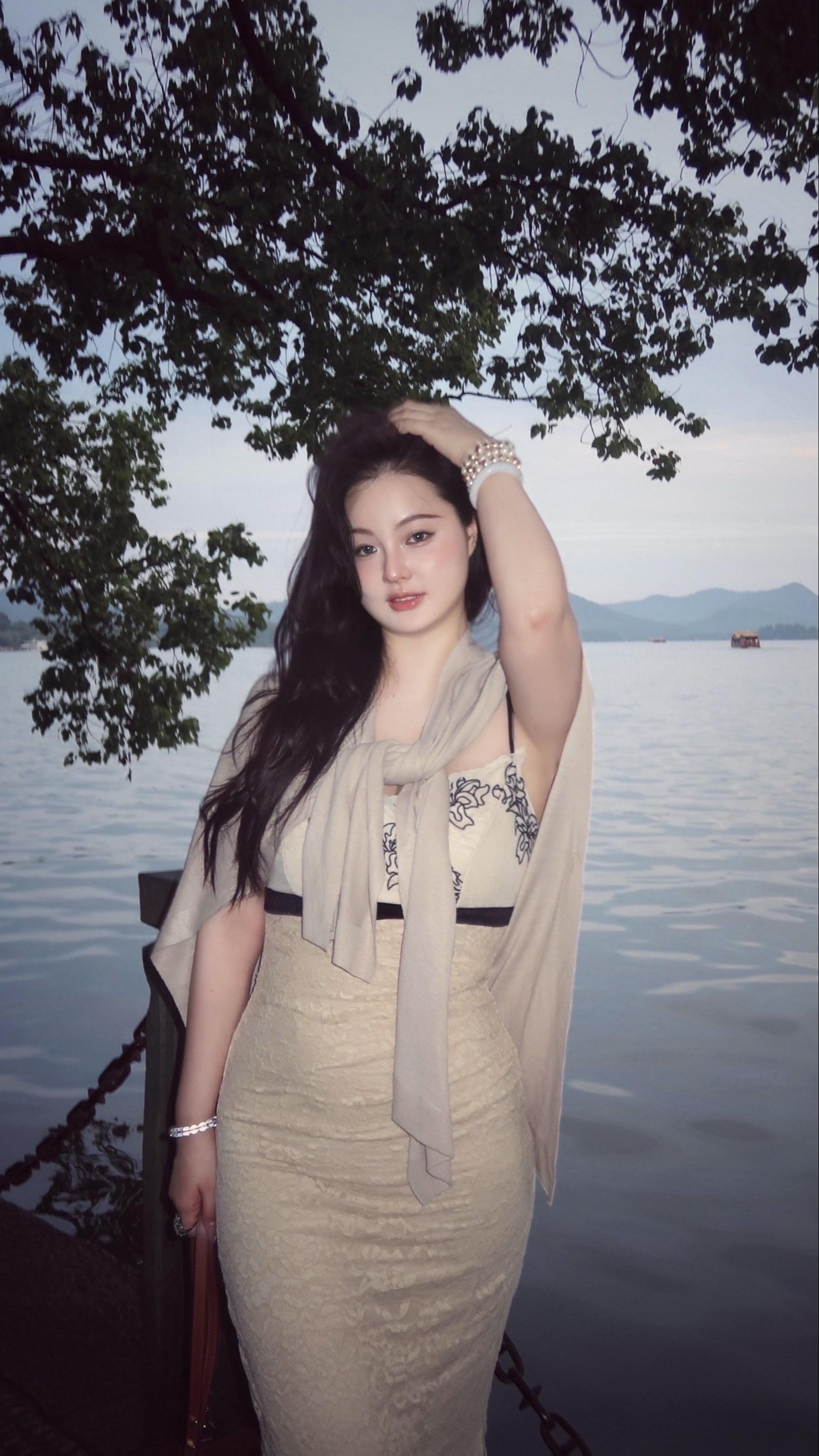 你像一场大雨 淋湿我的眼睛
