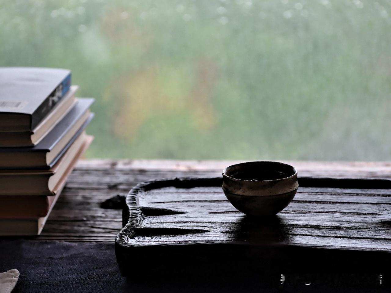 今日谷雨，是春天的最后一个节气。昨天一场好雨，润了百谷。早上阳光晴好，空