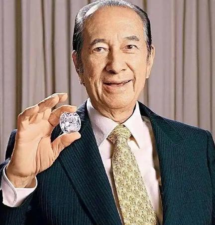 赌王何鸿燊曾说过，要是你运气好赢了2000万，想揣钱走人，赌场大门敞开，没人会拦