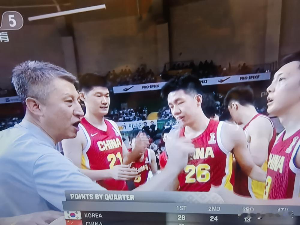 这是打了些什么东西？中国男篮竟然落后韩国男篮30分！不得不佩服郭士强的选人了！让