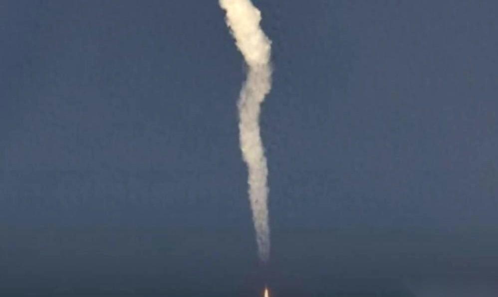 我跟你说，这事儿离谱到什么程度。就等于你早上出门打个车，司机一脚油门，3个小时