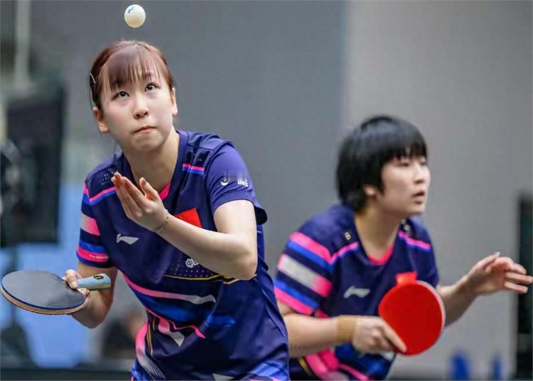 昨天半夜刷赛果，看到黄友政那场球，我直接坐起来了。一位相熟的跟队记者在群里叹气说