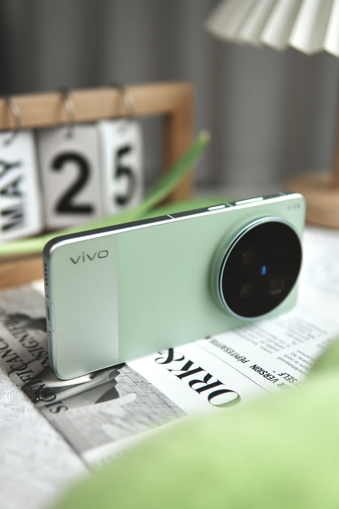 vivo X300 Ultra胶片绿，美到窒息有点上头