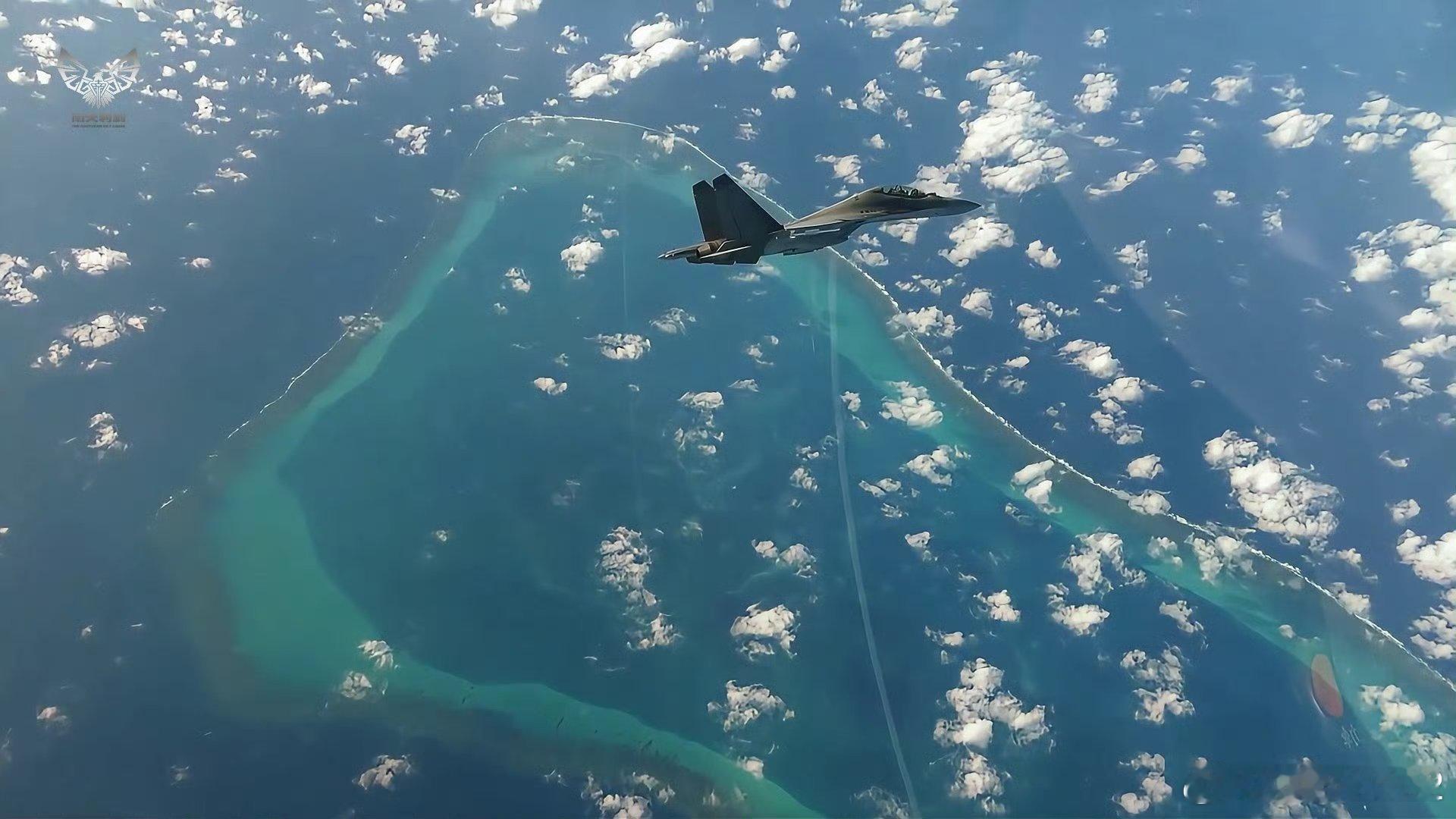 巡航黄岩岛的空中雄鹰J16、Su30/35和H6+YJ12完全可以灭了菲律宾吧！