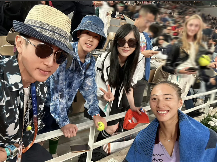 5月25日演员吴尊疯了，他亲口承认的！原因很简单，也很让人激动，就是，