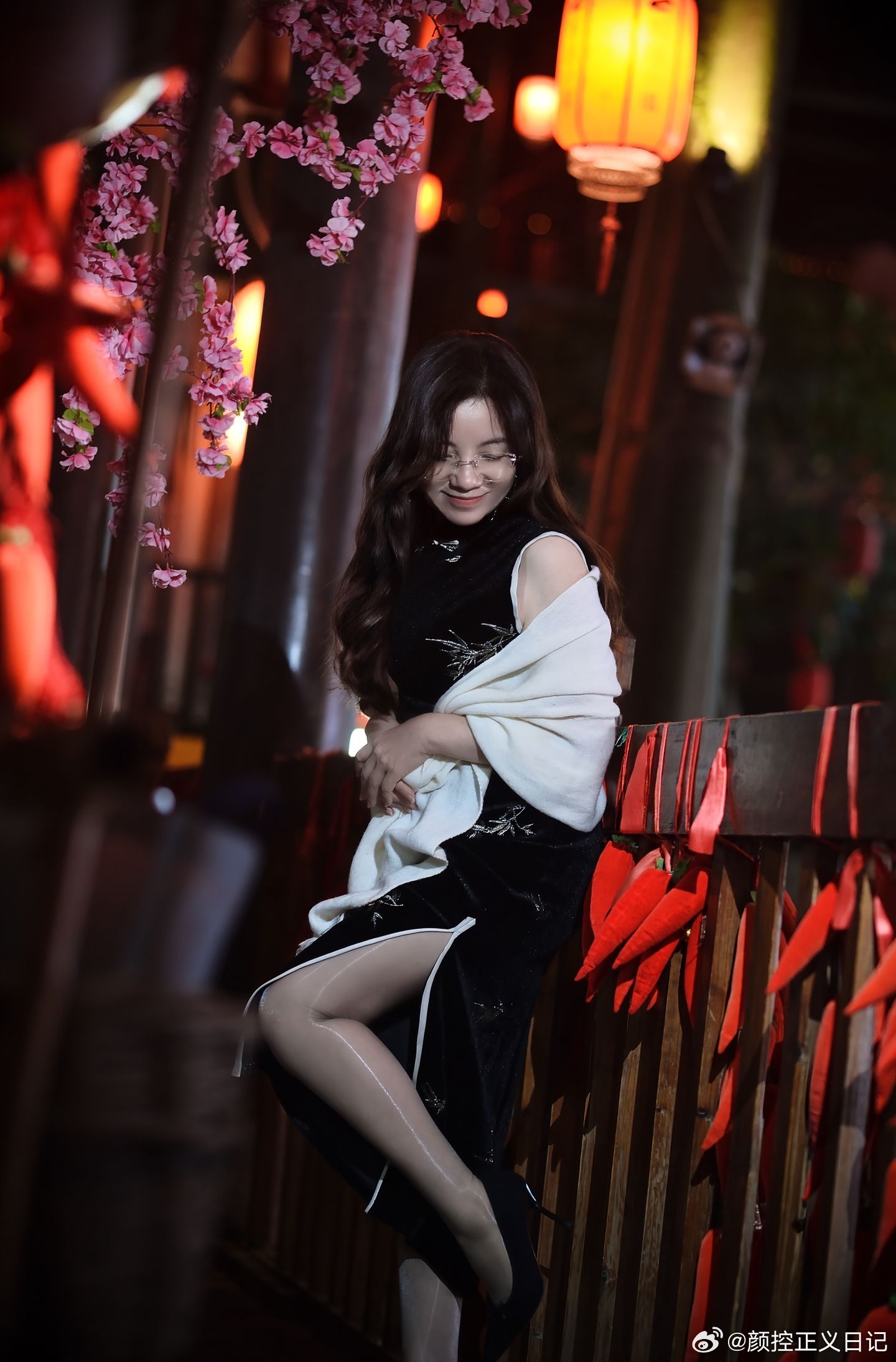 轻熟女神范儿风韵不减美女