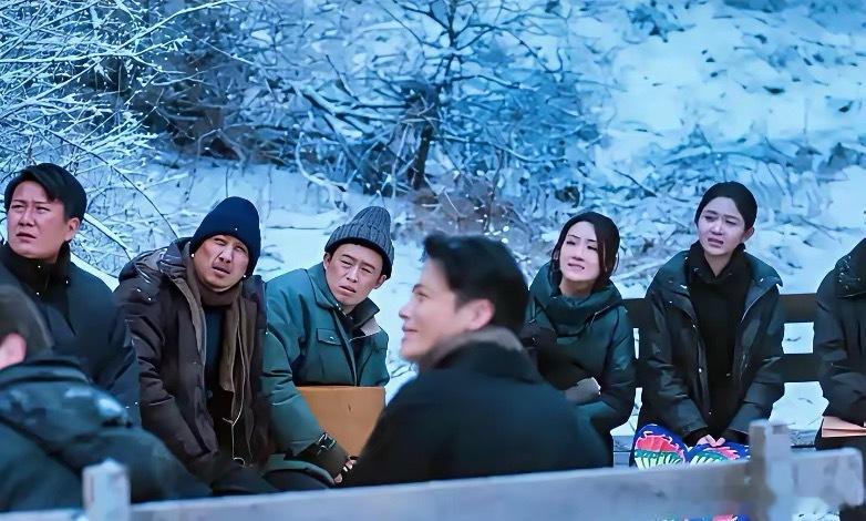 《老舅》：亲姐崔小红缺席弟弟崔国明的葬礼，所有人都愣住了。老舅崔国明的最后告别，