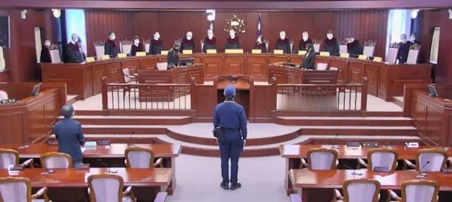 蓝营团今天（12月20日）作出一个史无前例重大决定，正式宣布将针对昨日“强行复活