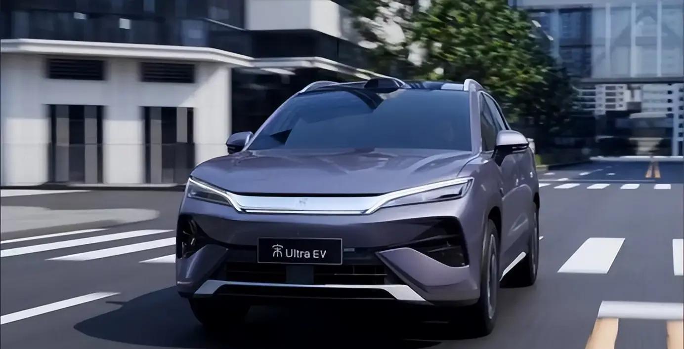 比亚迪宋UltraEV一上市，20万B级纯电SUV竟9分钟充到97%电，这充电速度直接颠覆纯电痛点