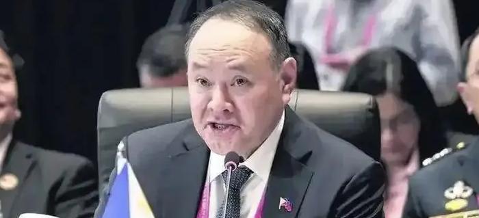 当地时间， 7月24日，菲律宾国防部长特奥多罗再接受媒体采访时表态：已经受