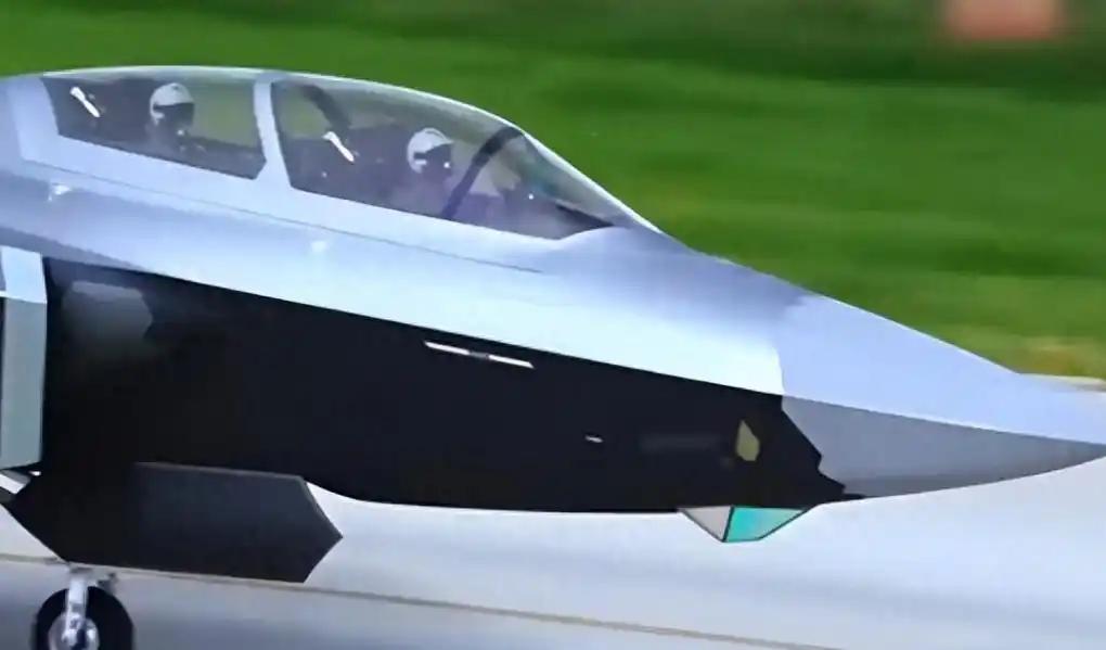 中国空军又放大招！歼20S电子战型曝光，如何把EA18G按在地上摩擦？中国空军