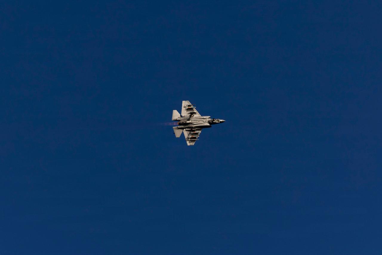 【歼-35弹射起飞一年多后，F-35C终于登上“福特”级】  10月13日