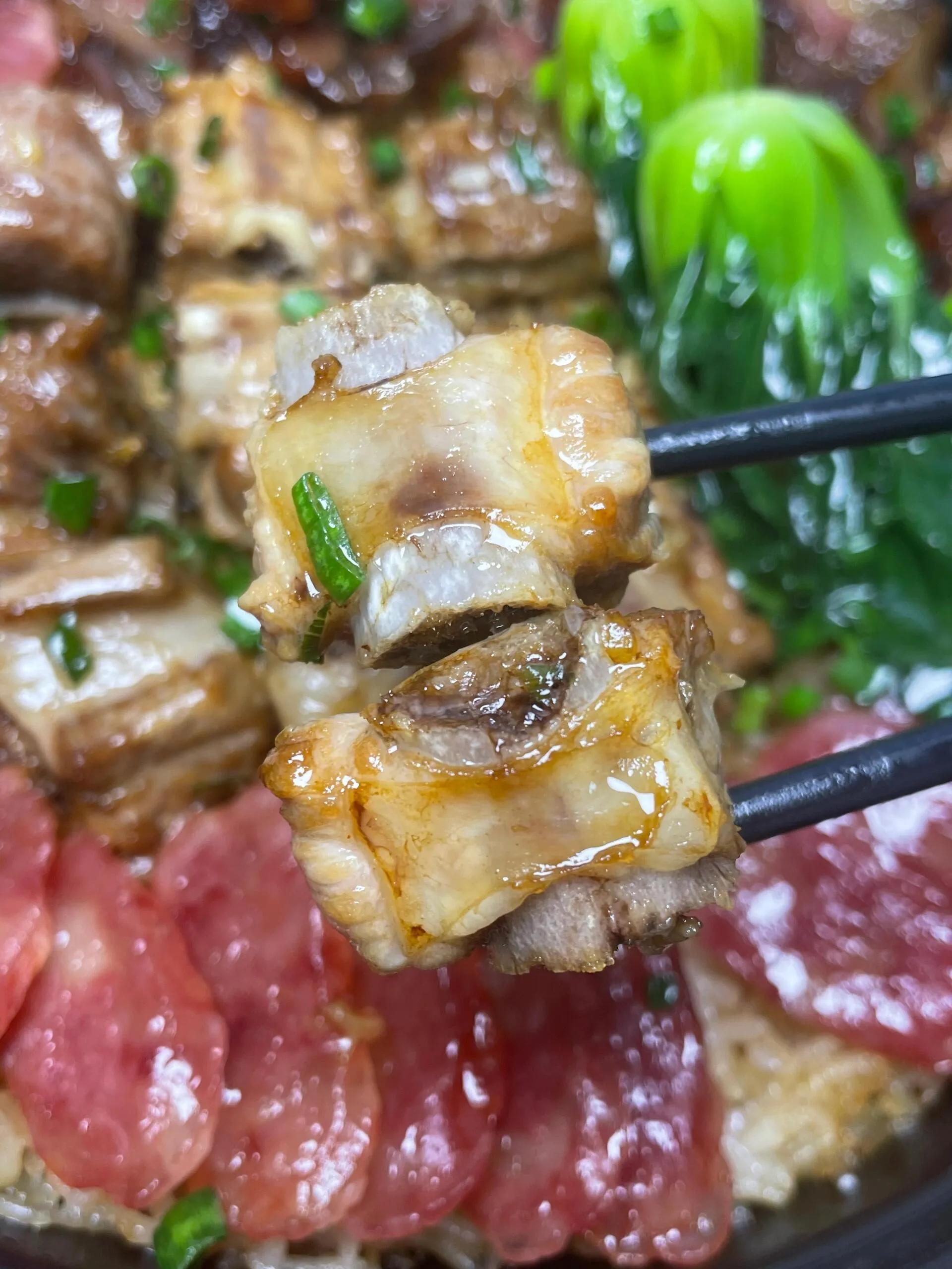 排骨腊味煲仔饭