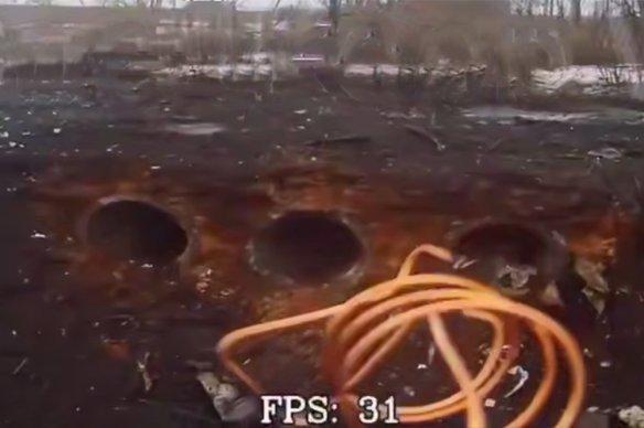 一段震撼的视频出现了，展示了乌克兰武装部队士兵在管道中被摧毁的过程一段震撼的