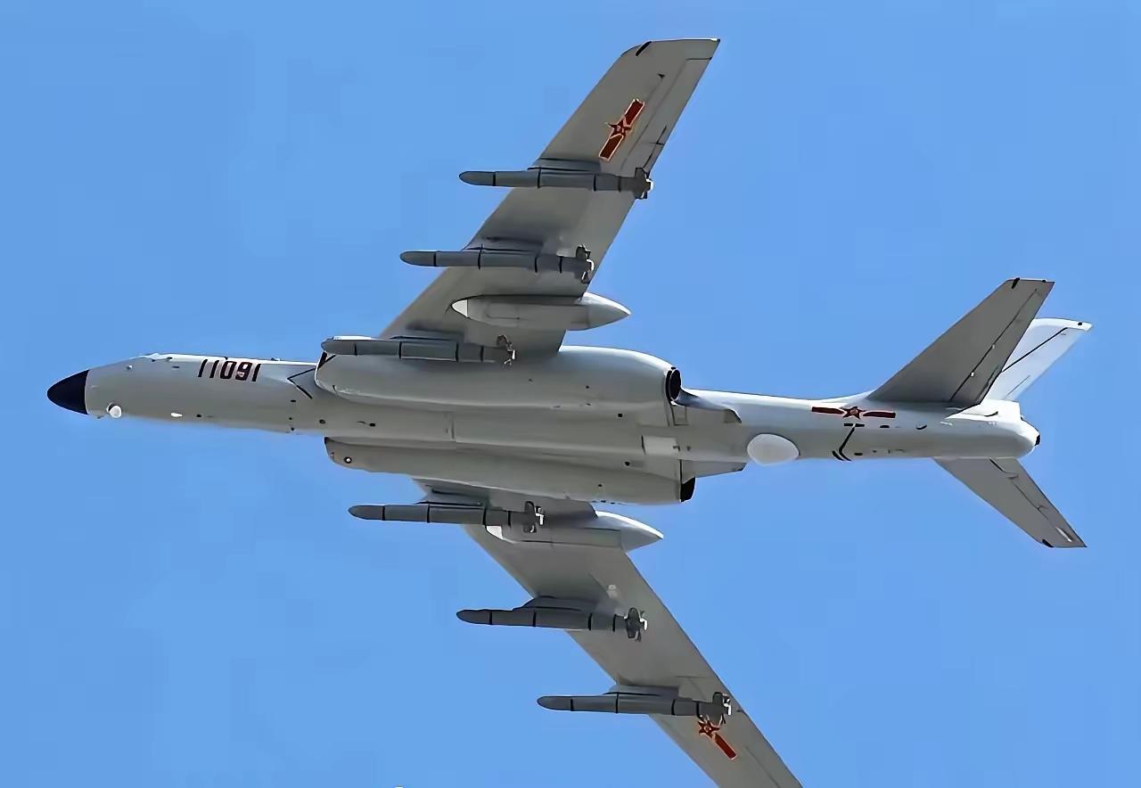 轰-6K挂载6枚长剑-20巡航导弹，能拒敌几里之外？轰‑6k轰20测试轰-