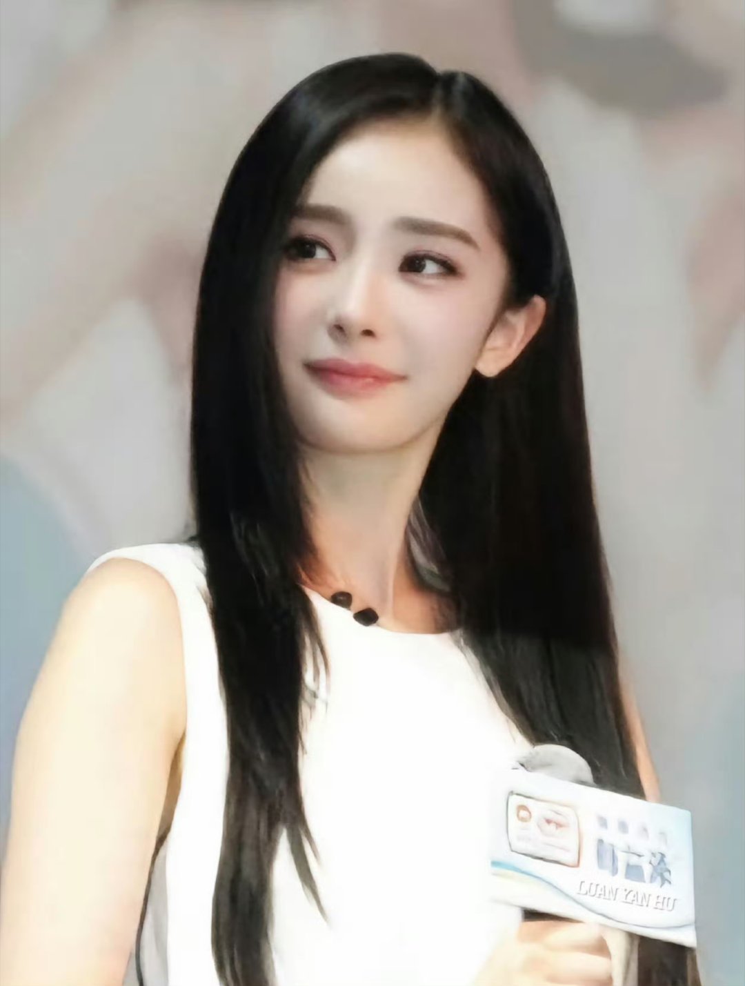 杨幂我少女时期的英雄内心坚定又勇敢的姐姐姐姐一直都是这么有魅力的