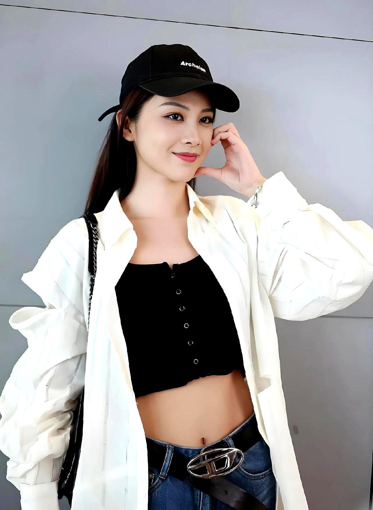 34岁还在跑龙套，她靠5次陪跑赵丽颖翻盘昨晚《小城大事》更新，弹幕齐刷：孙