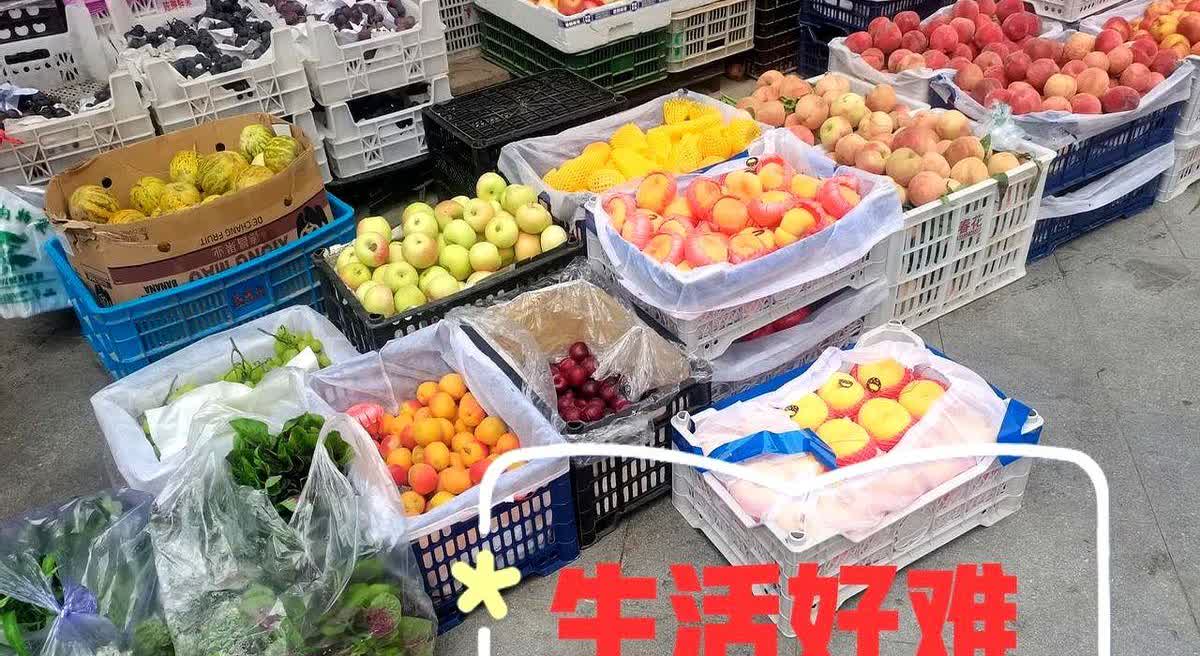 我哥82年的人，今年44岁，可以说一事无成。没有学历，没有技术，以前一心