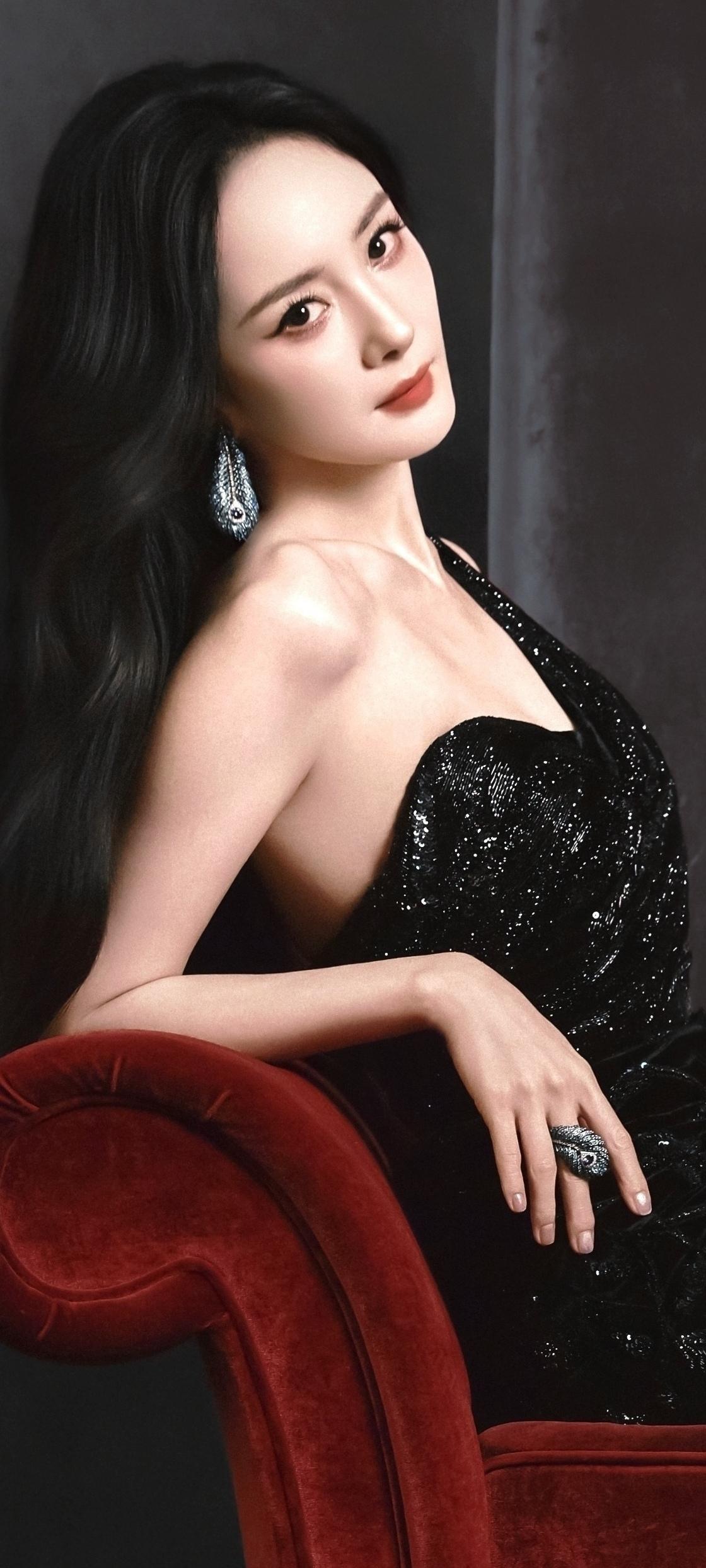 谁能拒绝杨幂的眼神杀？这才是真正的大女主气场！杨幂气质女明星性感美女女神