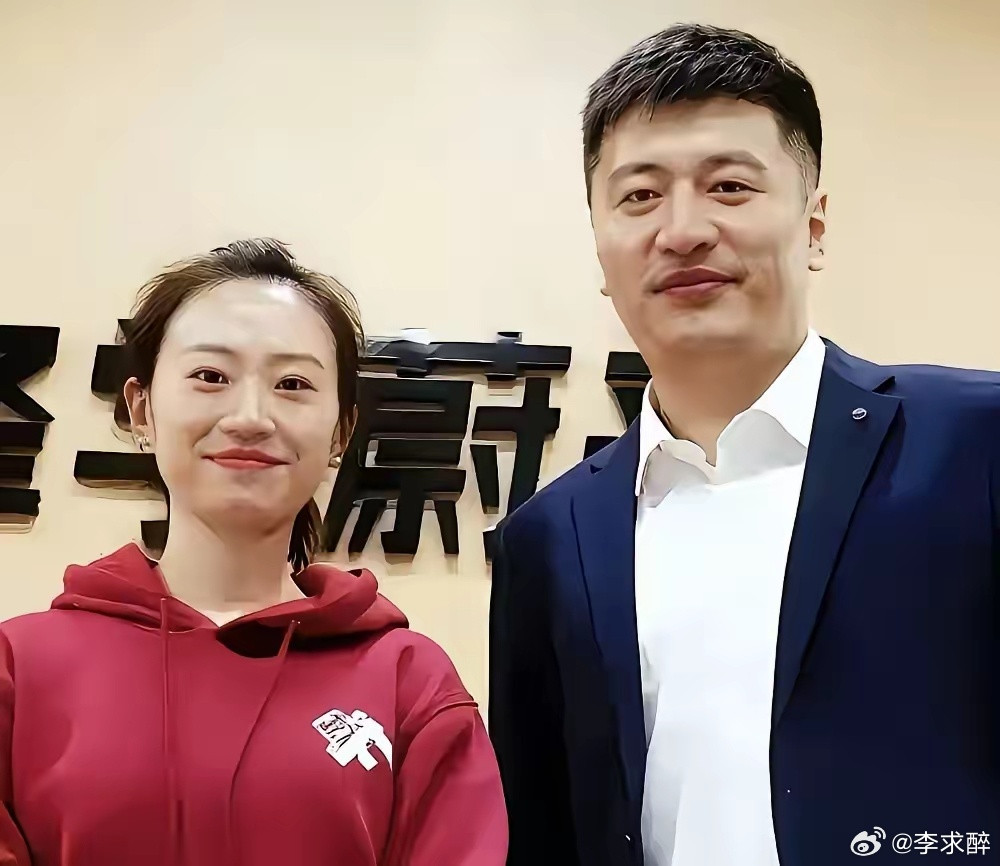 张雪峰骤然离世，他一手创办的企业未来大概率会面临三种发展可能：1. 由妻子李丽婧