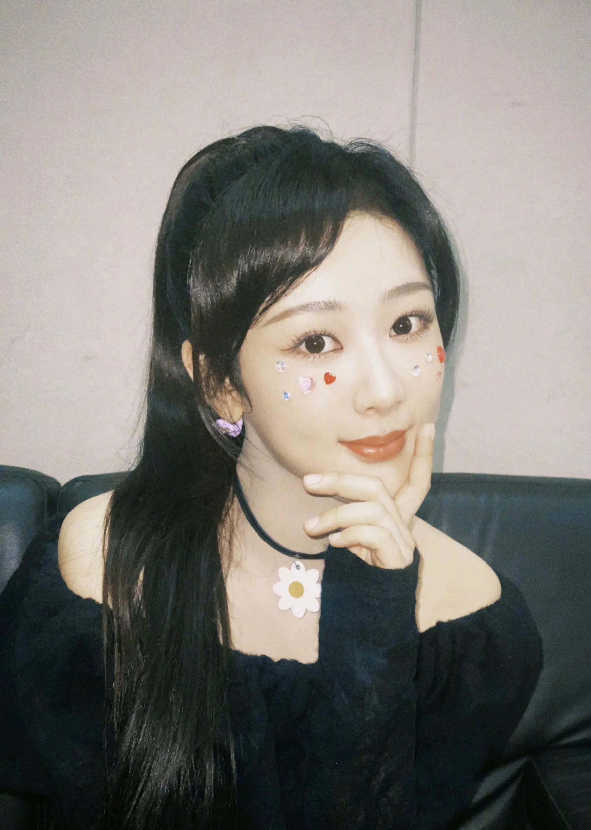 女明星杨紫写真合集：青春活力、精致甜美
