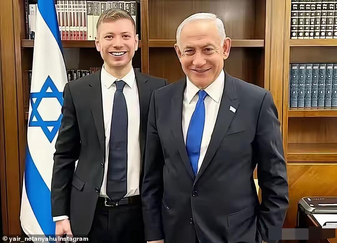 内塔尼亚胡长子空降进入权力核心！近日，以色列媒体曝光一桩重磅新闻：内塔尼亚胡