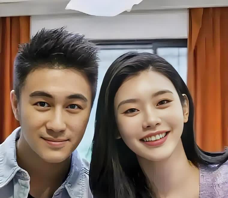 豪门小子追媳妇儿也挺难的，这回总算娶到手了何猷君说自己大学就看上奚梦瑶了，白