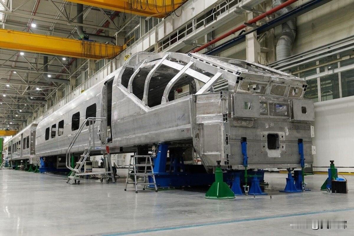 【这就是俄罗斯高铁生产速度】乌拉尔机车车辆厂已完成高速列车“白矛隼”（Бе