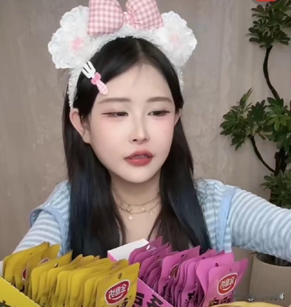 猫妹妹表示再来一次不会签约任何公司！猫妹妹：大号没了，瞎