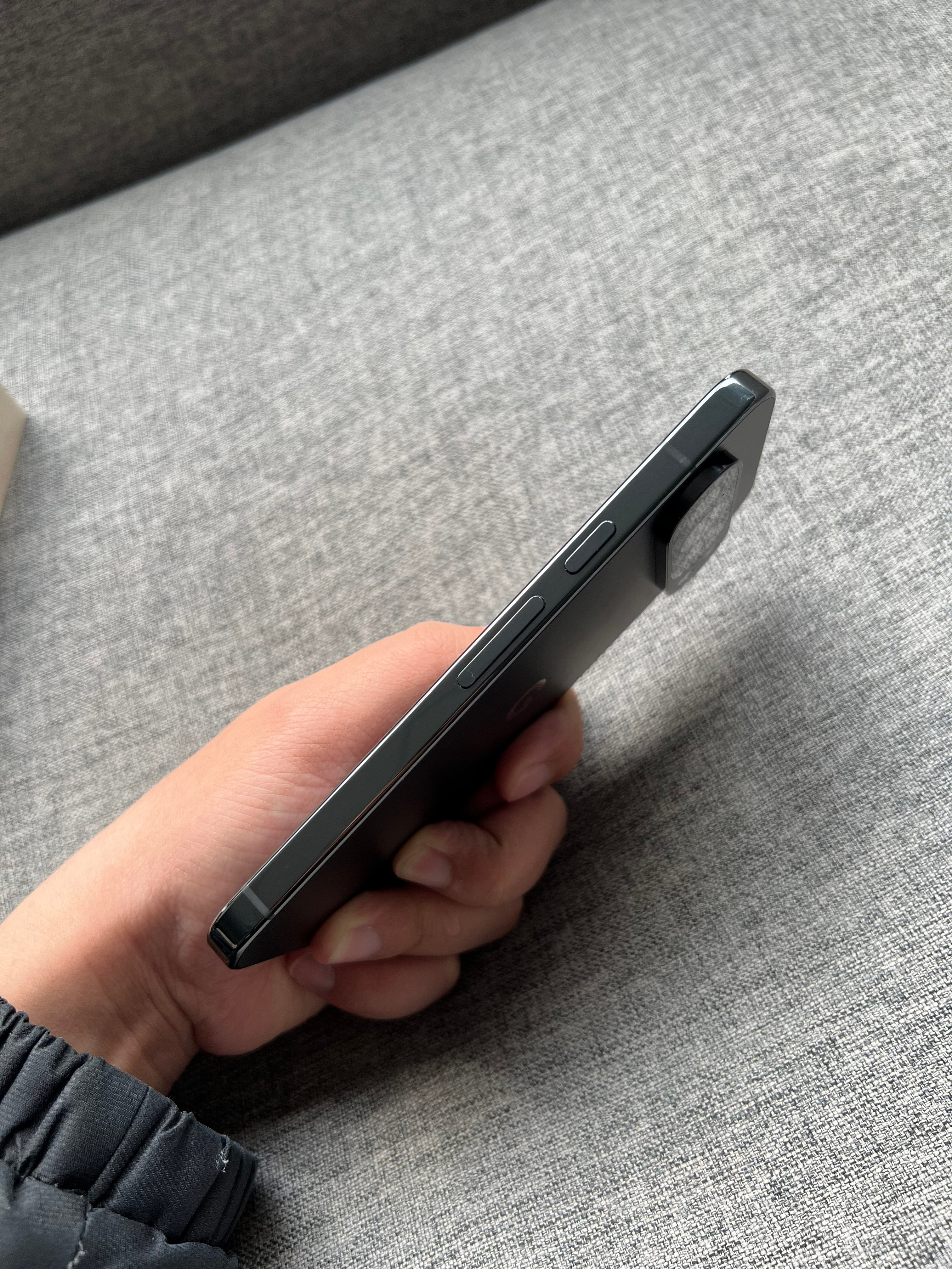 美版无锁Pixel9Pro16+128G黑色，屏幕小划痕，外壳划痕磕碰，