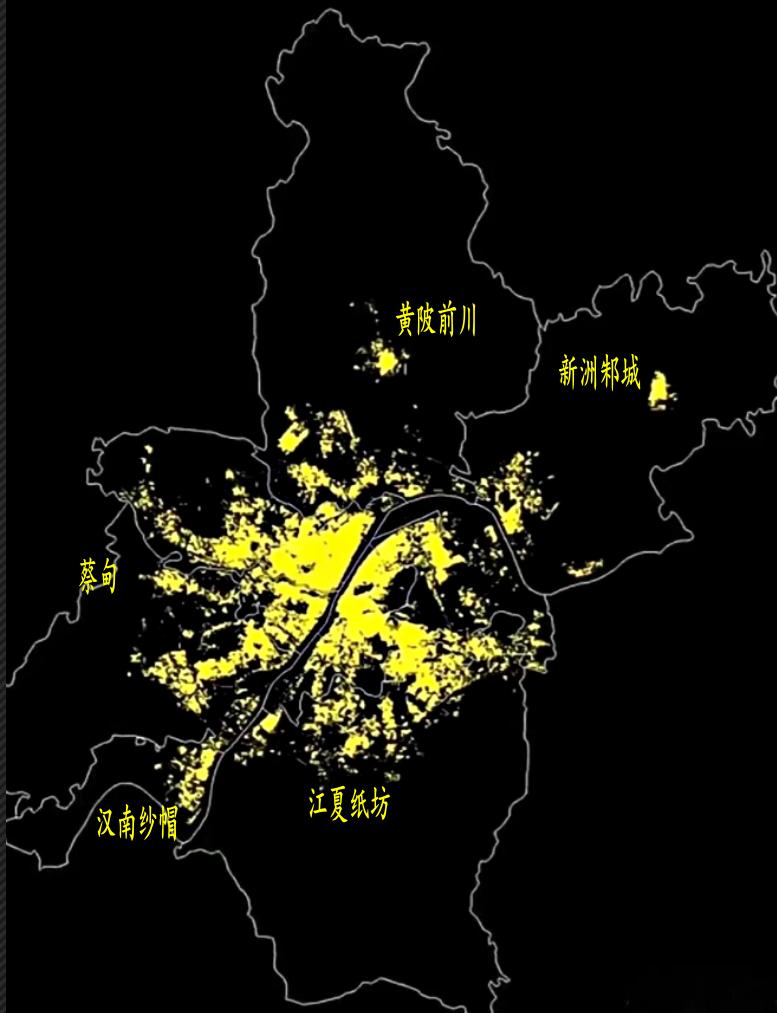 武汉卫星灯光图上，几个郊区县城和市区融合情况一目了然，下图中，江夏的纸坊，蔡甸的